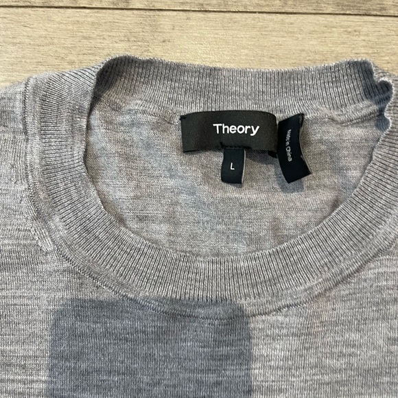 Theory Wool T-Shirt Large. Unworn or washed. - Picture 1 of 10